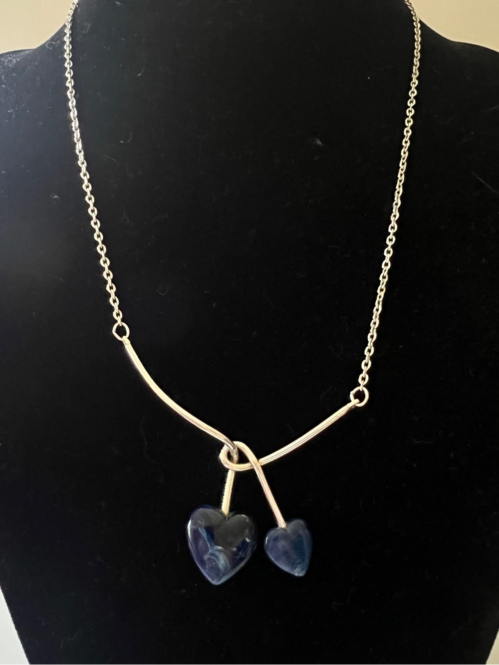 Sarah Coventry 1976 “Duo Hearts” Silver Tone Blue Lucite Necklace Vintage Signed